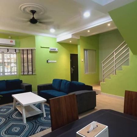 Homestay Dr. Z Klang Extérieur photo